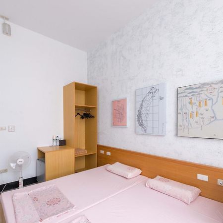 באמאקו Hodua Guest House מראה חיצוני תמונה